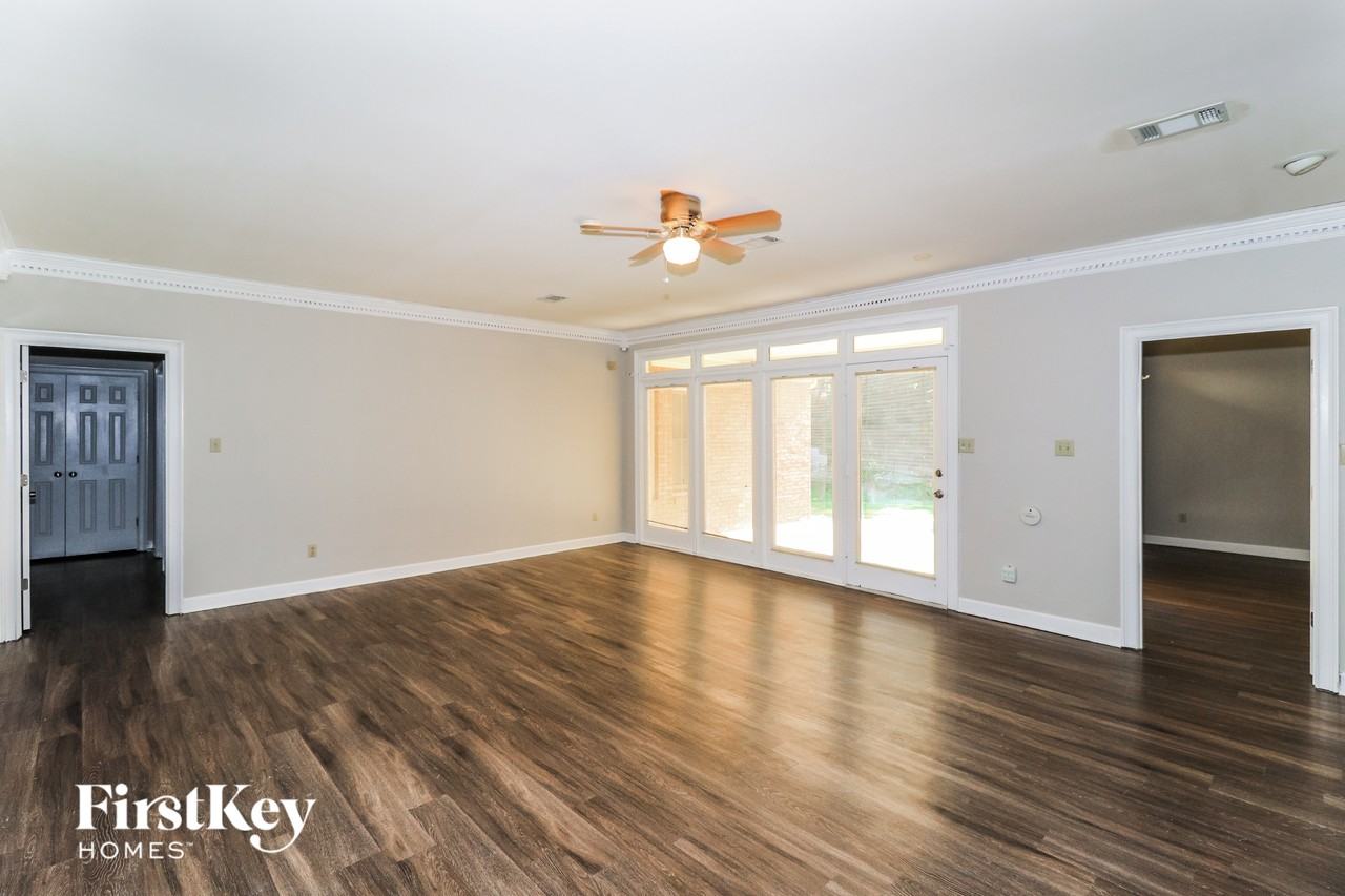1771 Wood Oak Dr - Photo 4 of 15