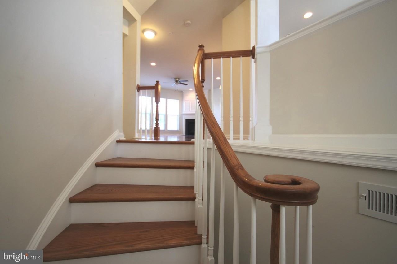 515 Ellison Dr - Photo 7 of 33