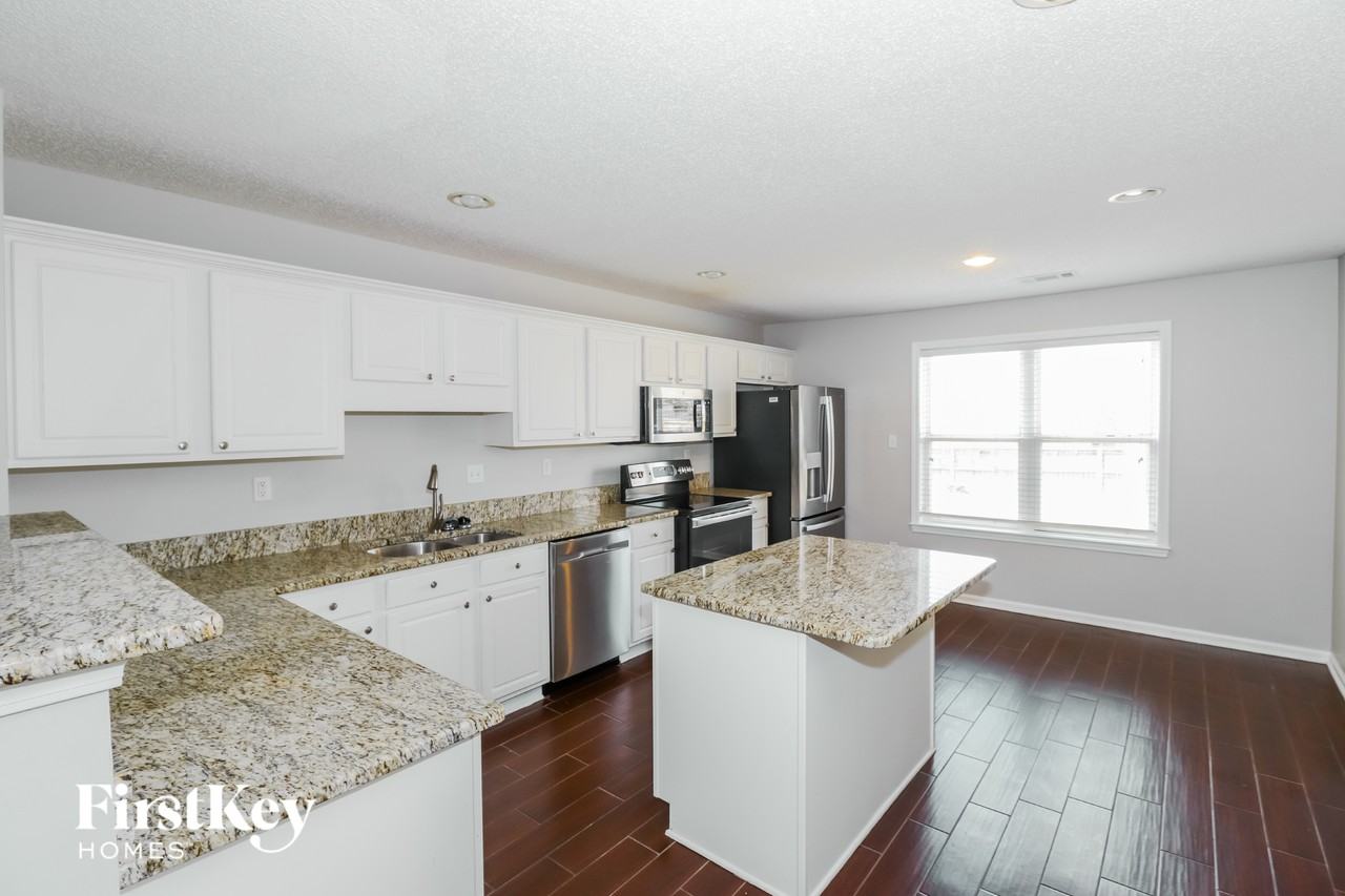 4471 Timmeron Cv - Photo 6 of 15