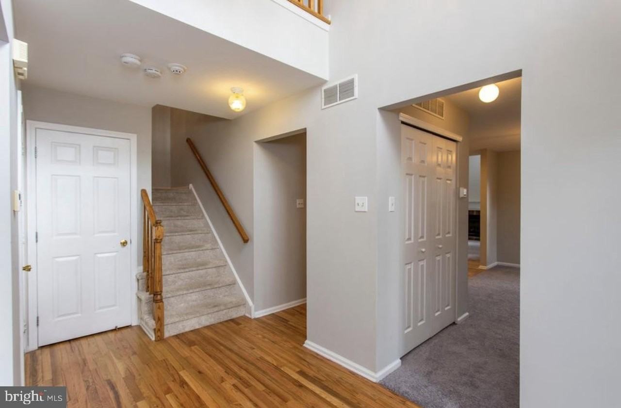 105 Farrington Ct - Photo 3 of 27
