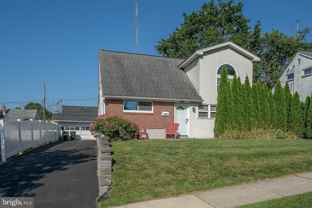 6950 Fowler St - Photo 1 of 1