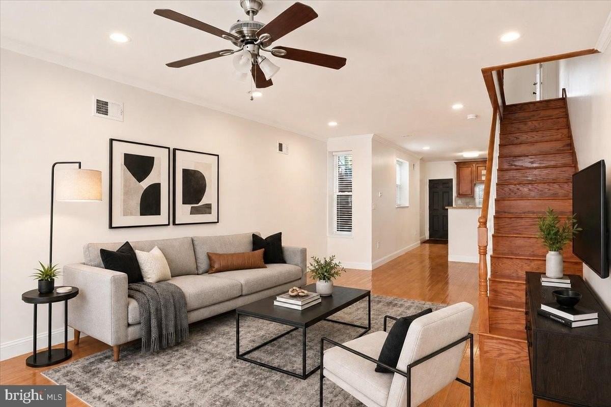 2653 S 6th St - Photo 2 of 39