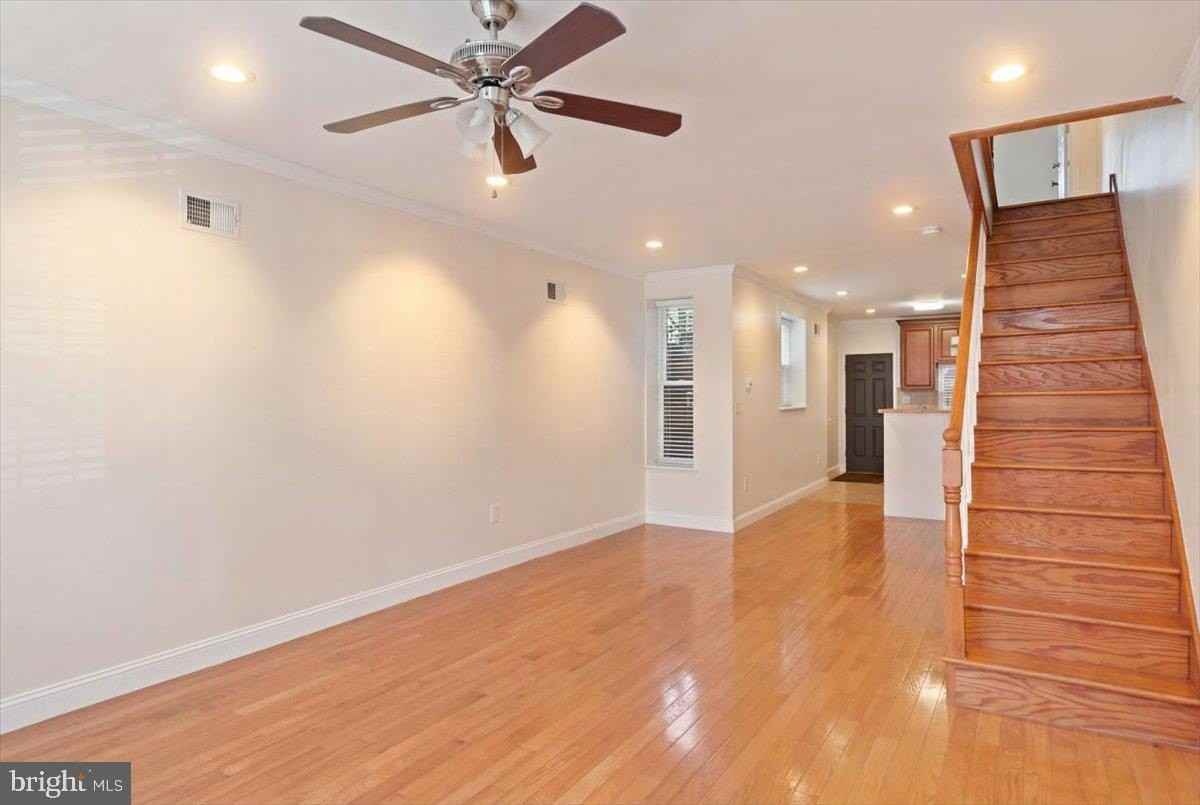 2653 S 6th St - Photo 3 of 39