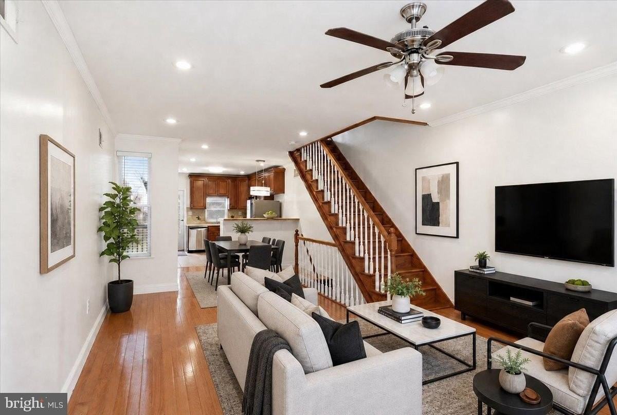 2653 S 6th St - Photo 4 of 39