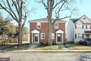 featured image of 452 W Walnut St
