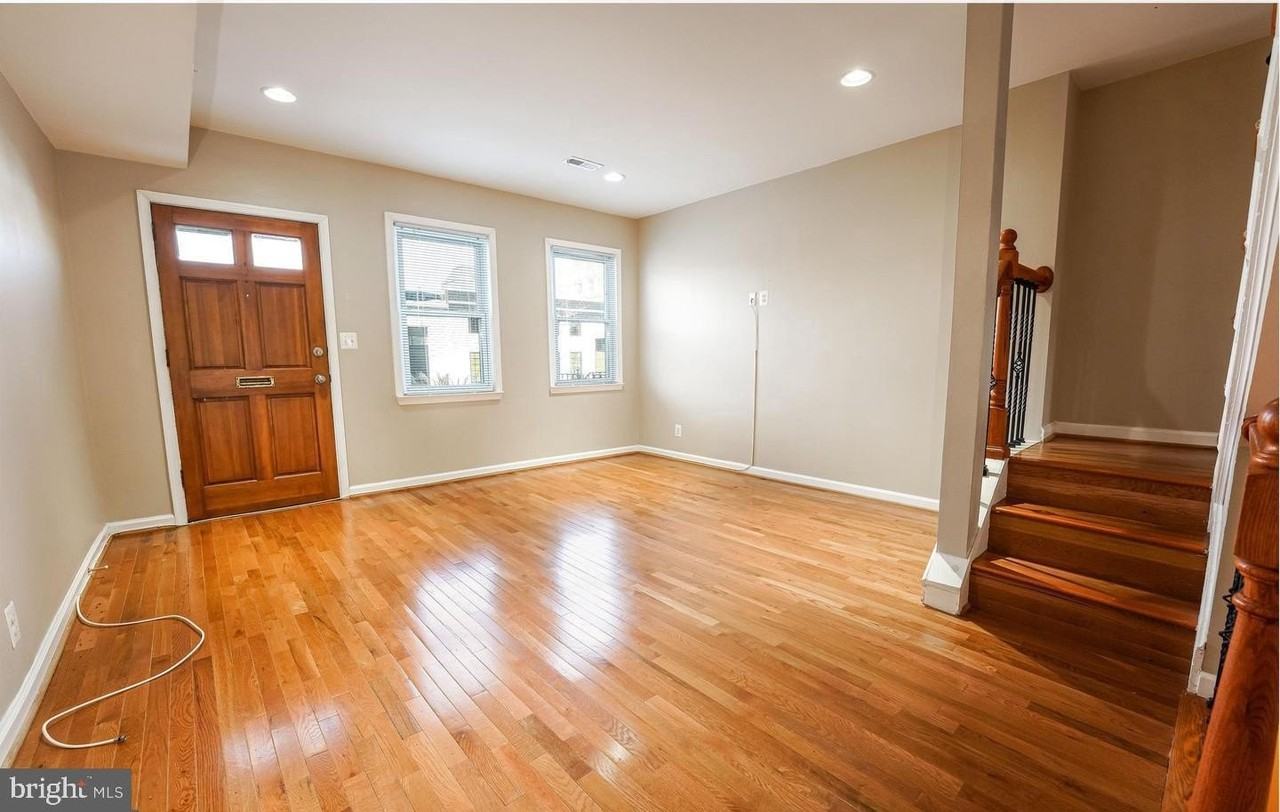 1210 Oronoco St - Photo 5 of 31