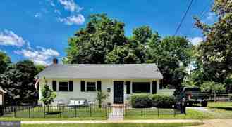 311 S Buckmarsh St - Photo 1 of 1