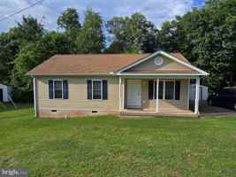 featured image of 1761 Birch Dr
