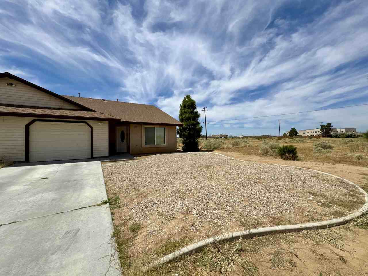 8816 Fuchsia Avenue - PASSTHROUGH - B #B - Photo 2 of 20