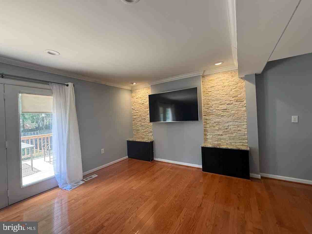 6415 Blarney Stone Ct - Photo 3 of 22