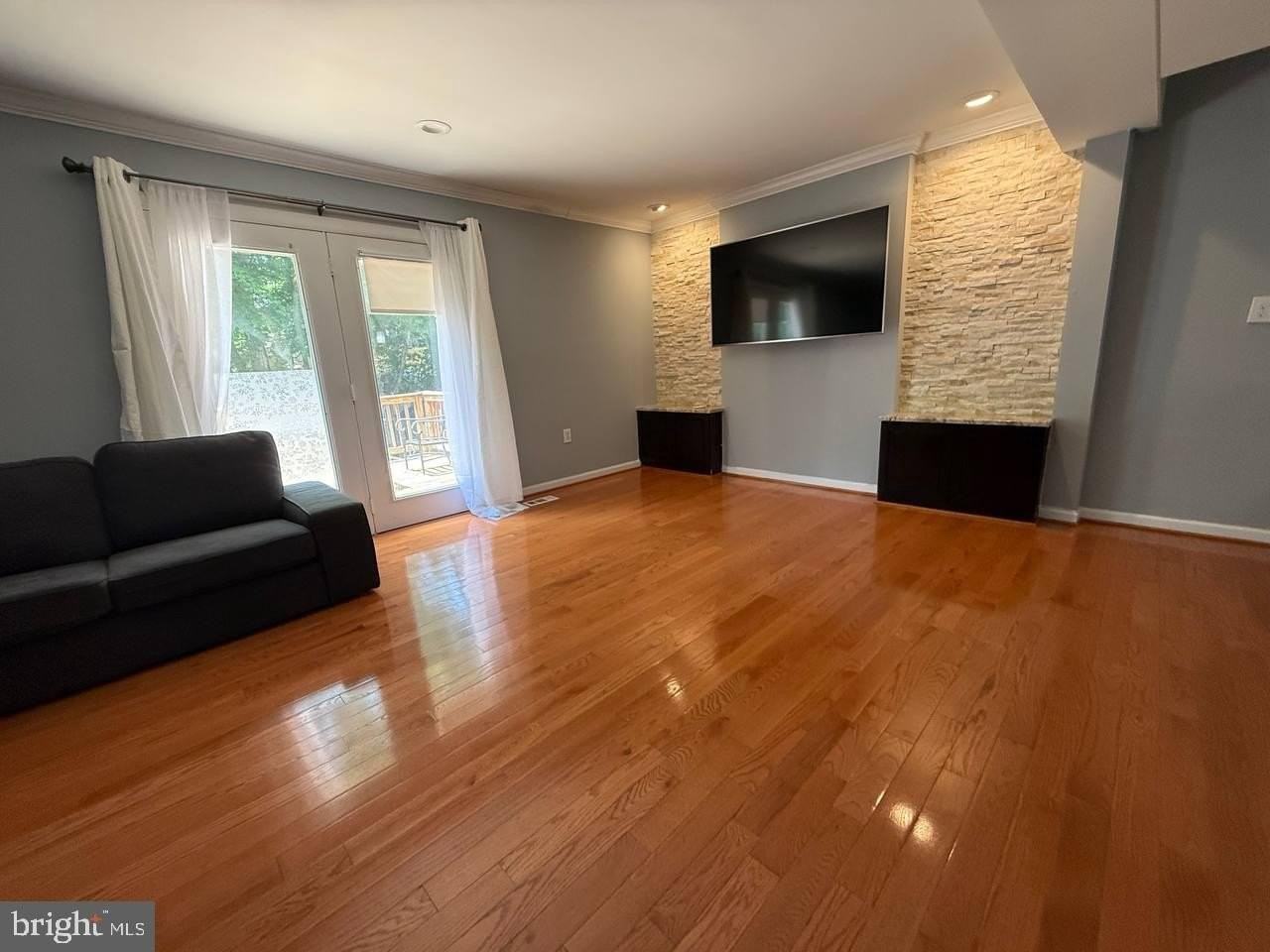 6415 Blarney Stone Ct - Photo 4 of 22