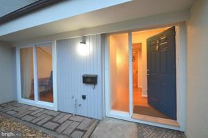featured image of 2366 Southgate Sq