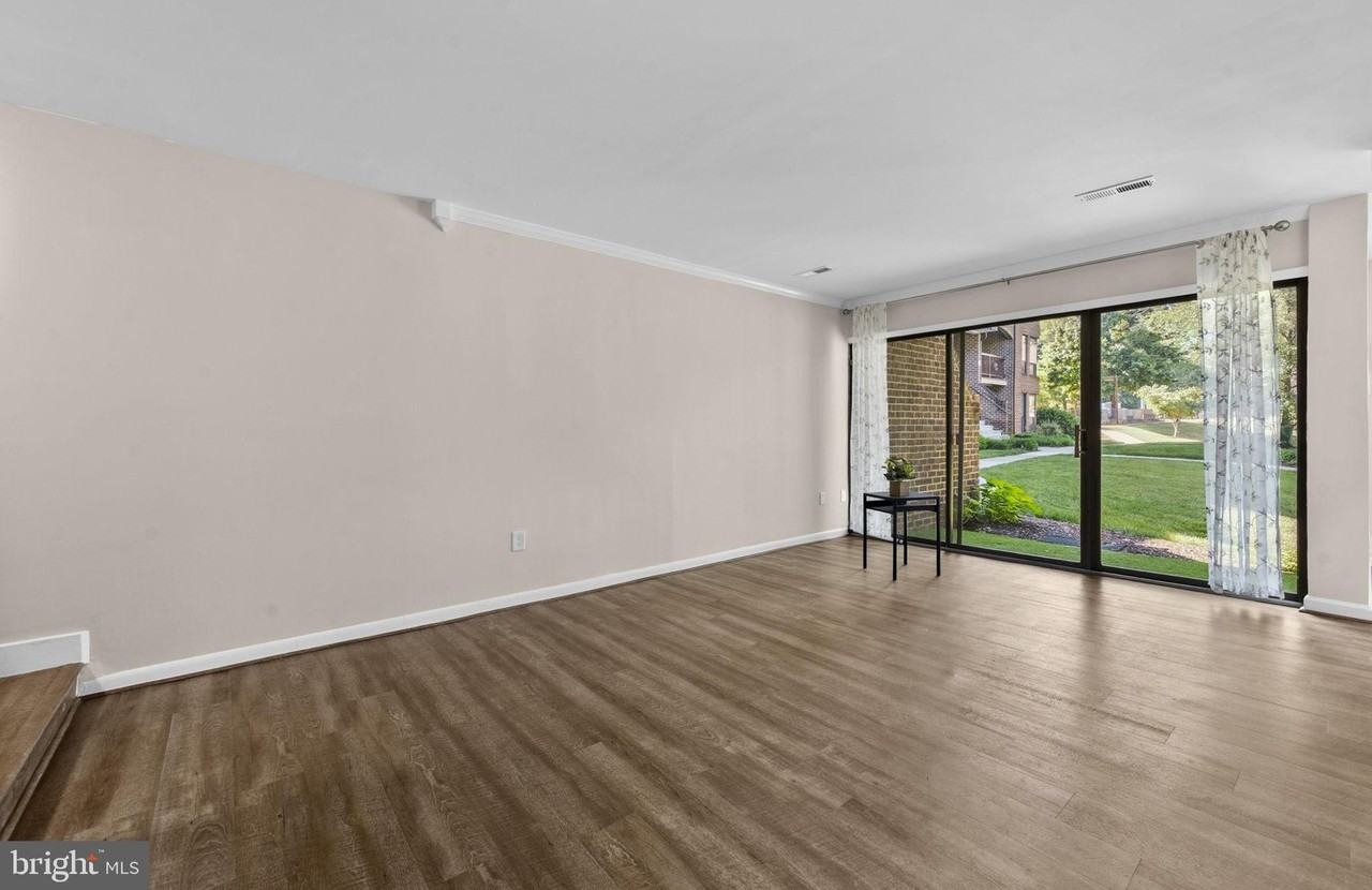 11240 Chestnut Grove Sq #157 - Photo 6 of 50