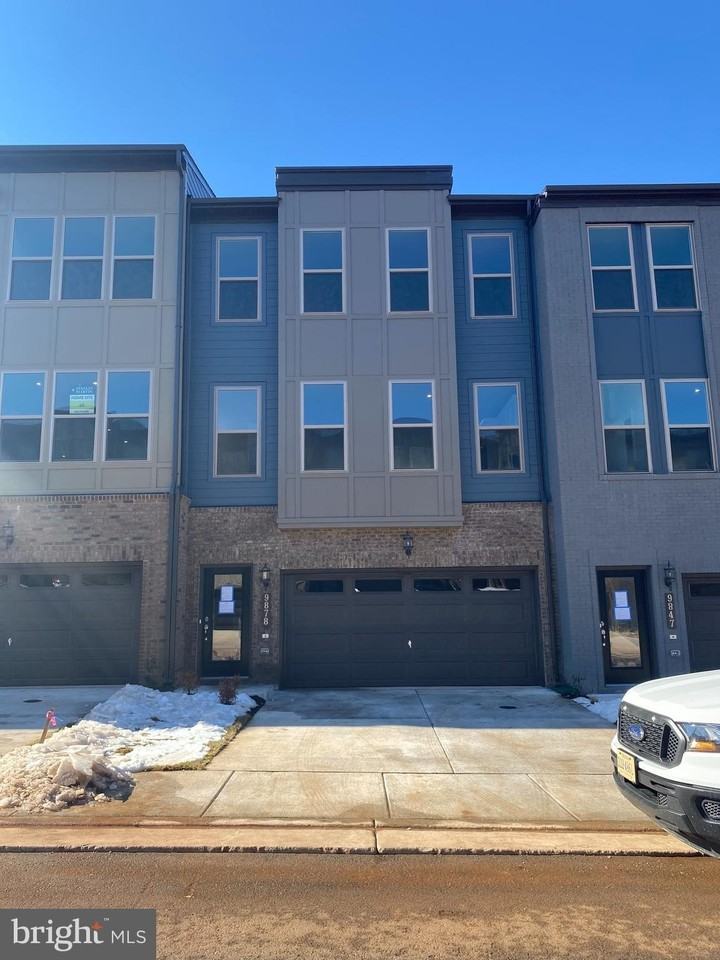 9878 Hopkins Loop - Photo 2 of 29