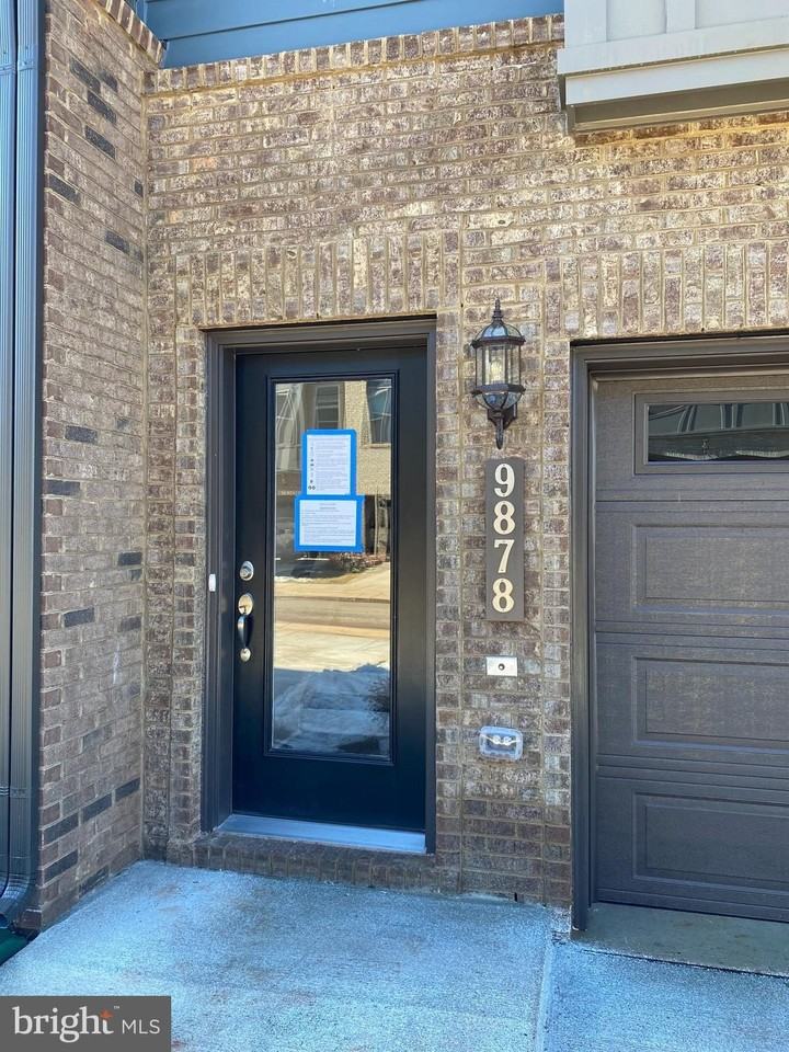 9878 Hopkins Loop - Photo 3 of 29