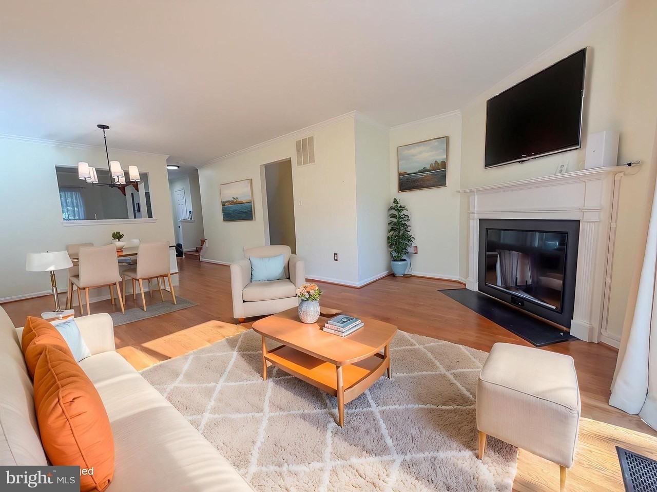 12821 Mill Brook Ct - Photo 2 of 15