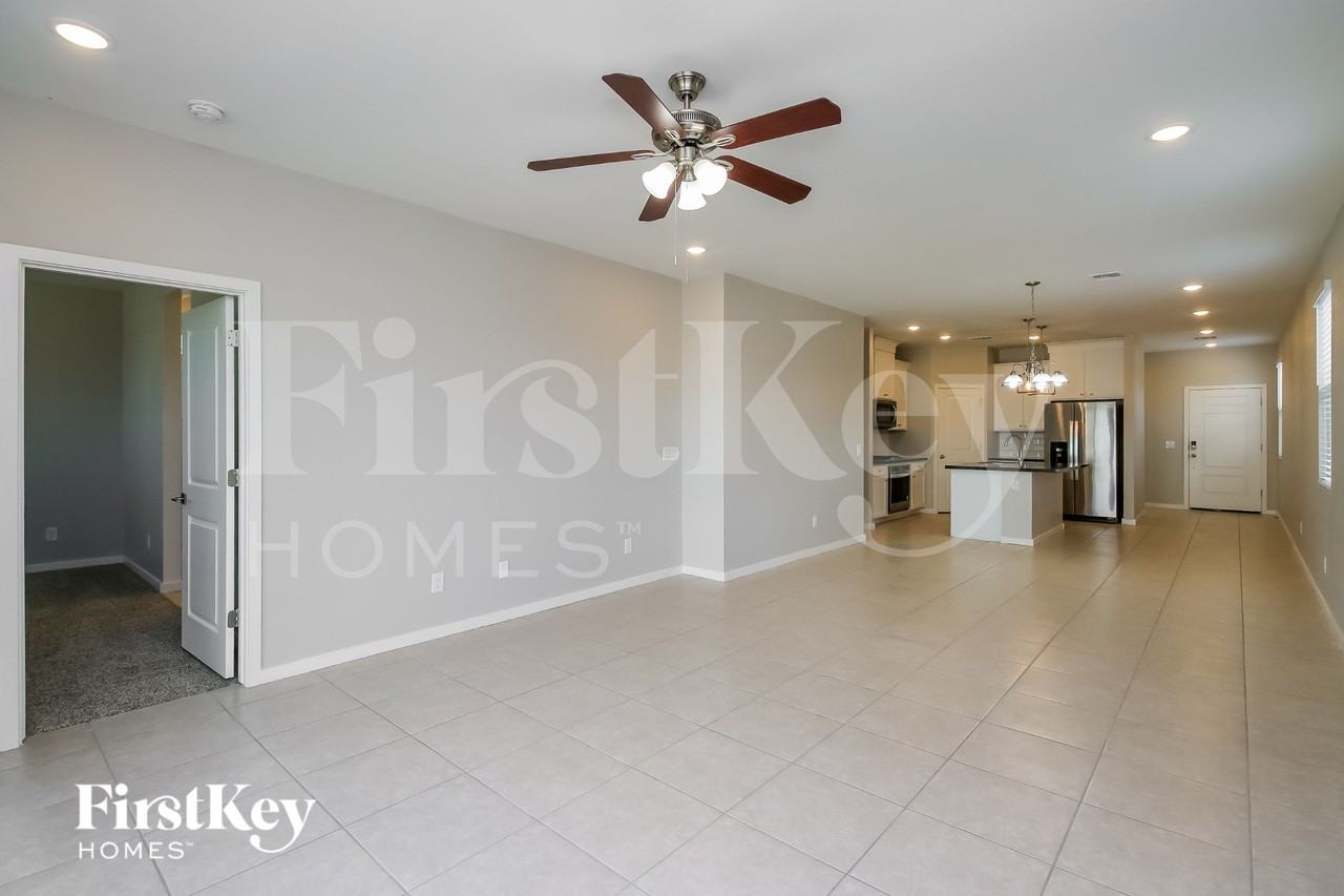 3788 E Henson St - Photo 3 of 15