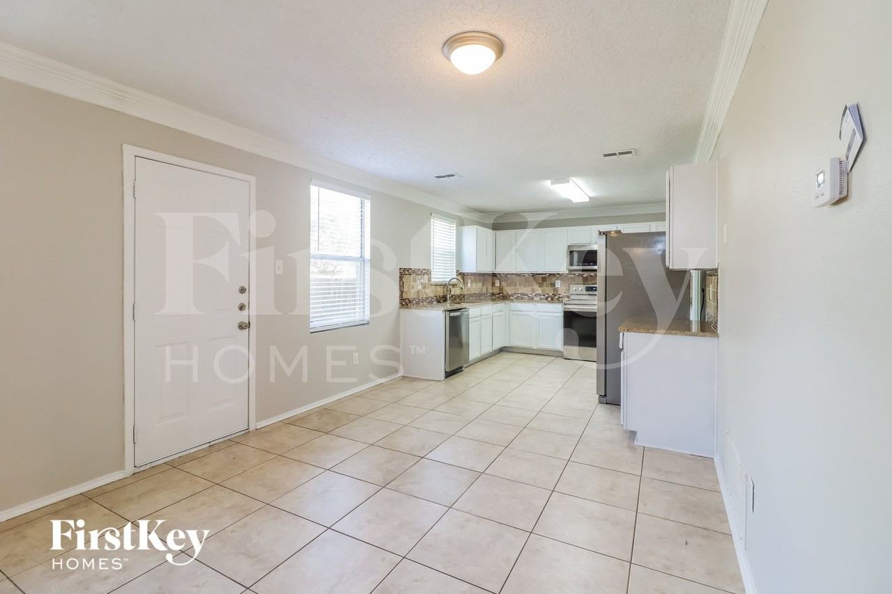 3900 Golden Horn Ln - Photo 6 of 15