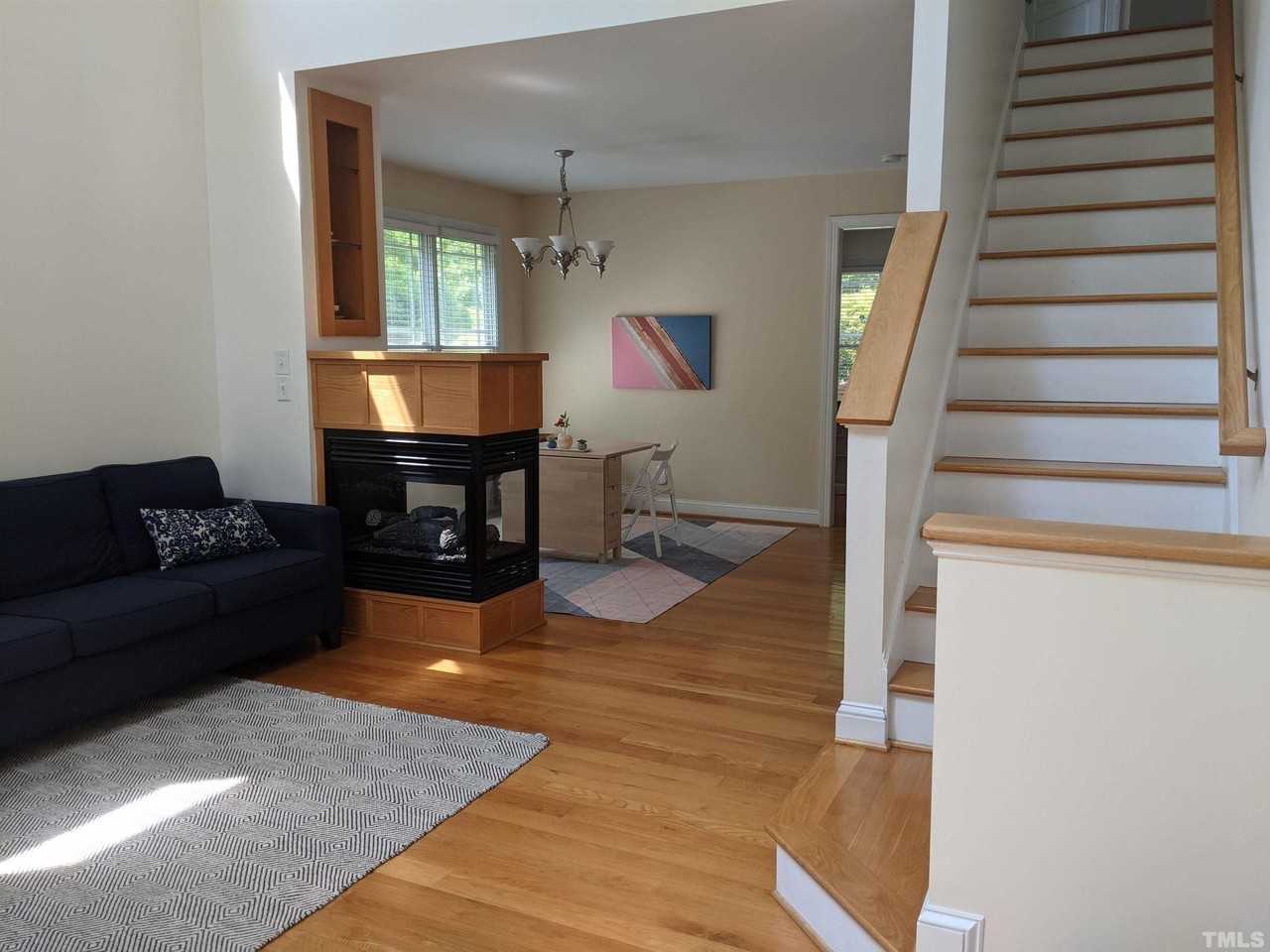 200 Charleston Ln - Photo 2 of 29
