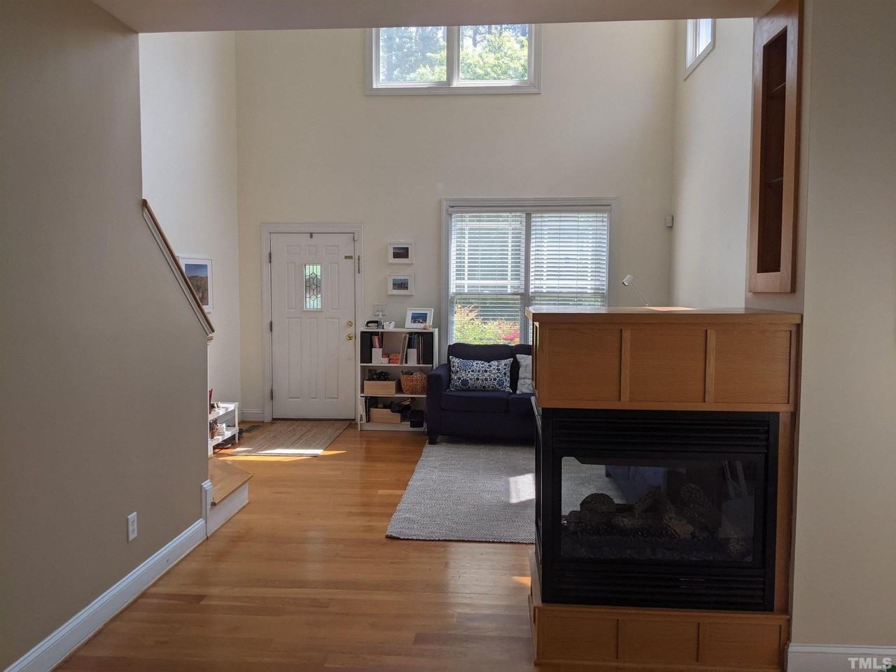 200 Charleston Ln - Photo 6 of 29