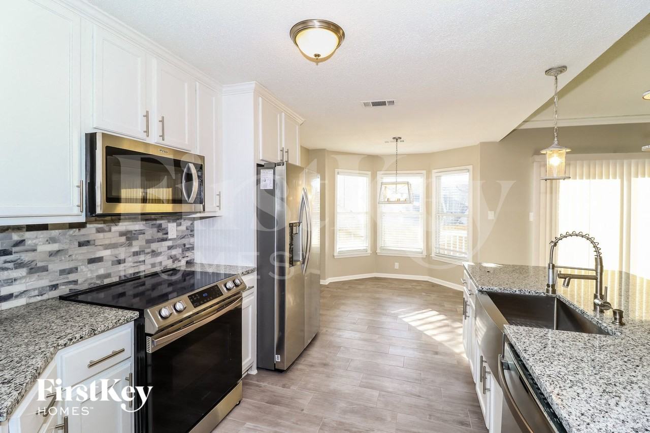 523 S Sanga Rd - Photo 5 of 14