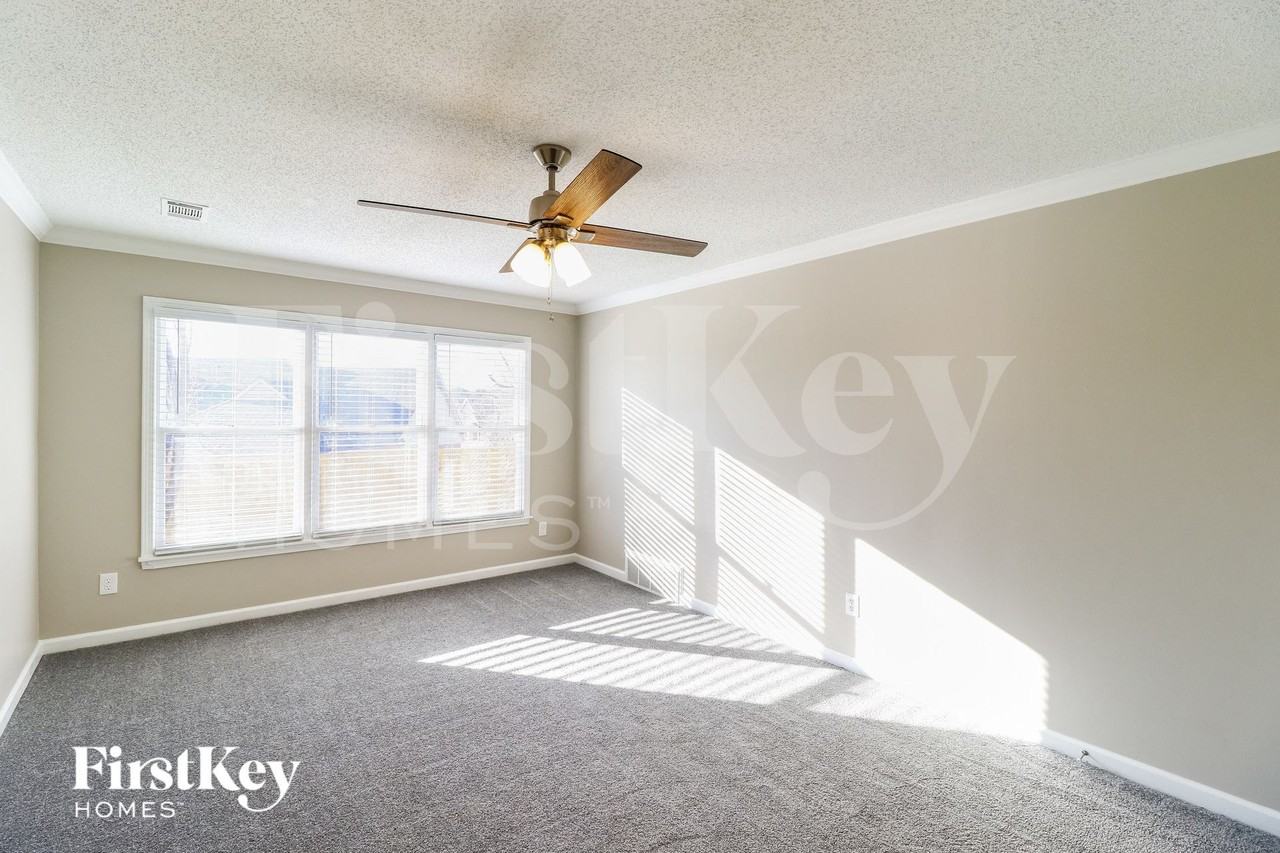 523 S Sanga Rd - Photo 6 of 14