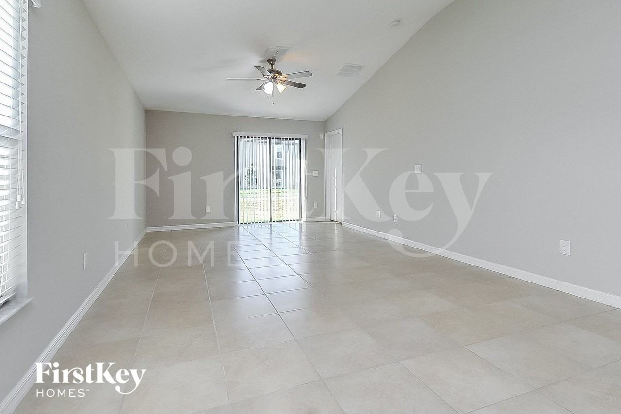 5045 Brickwood Rise Dr - Photo 3 of 15