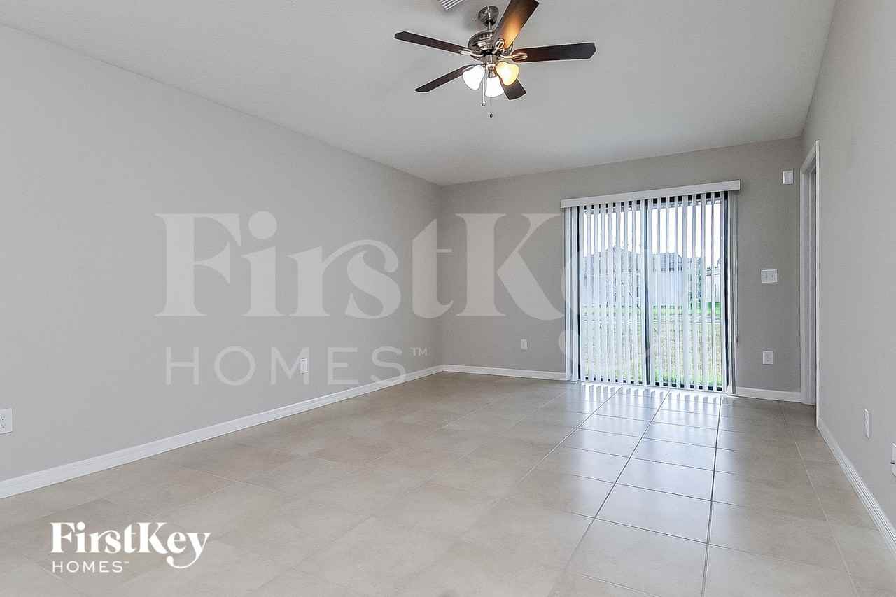 5045 Brickwood Rise Dr - Photo 4 of 15