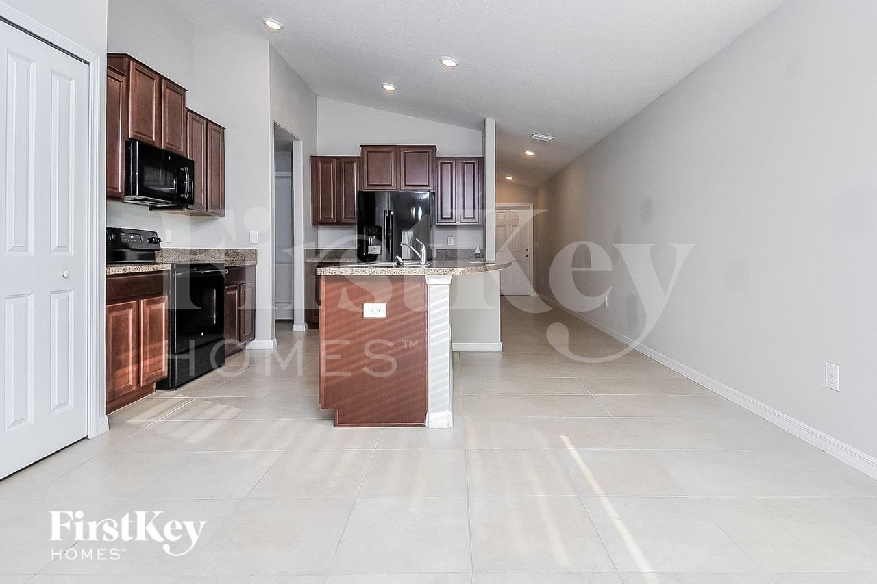 5045 Brickwood Rise Dr - Photo 5 of 15