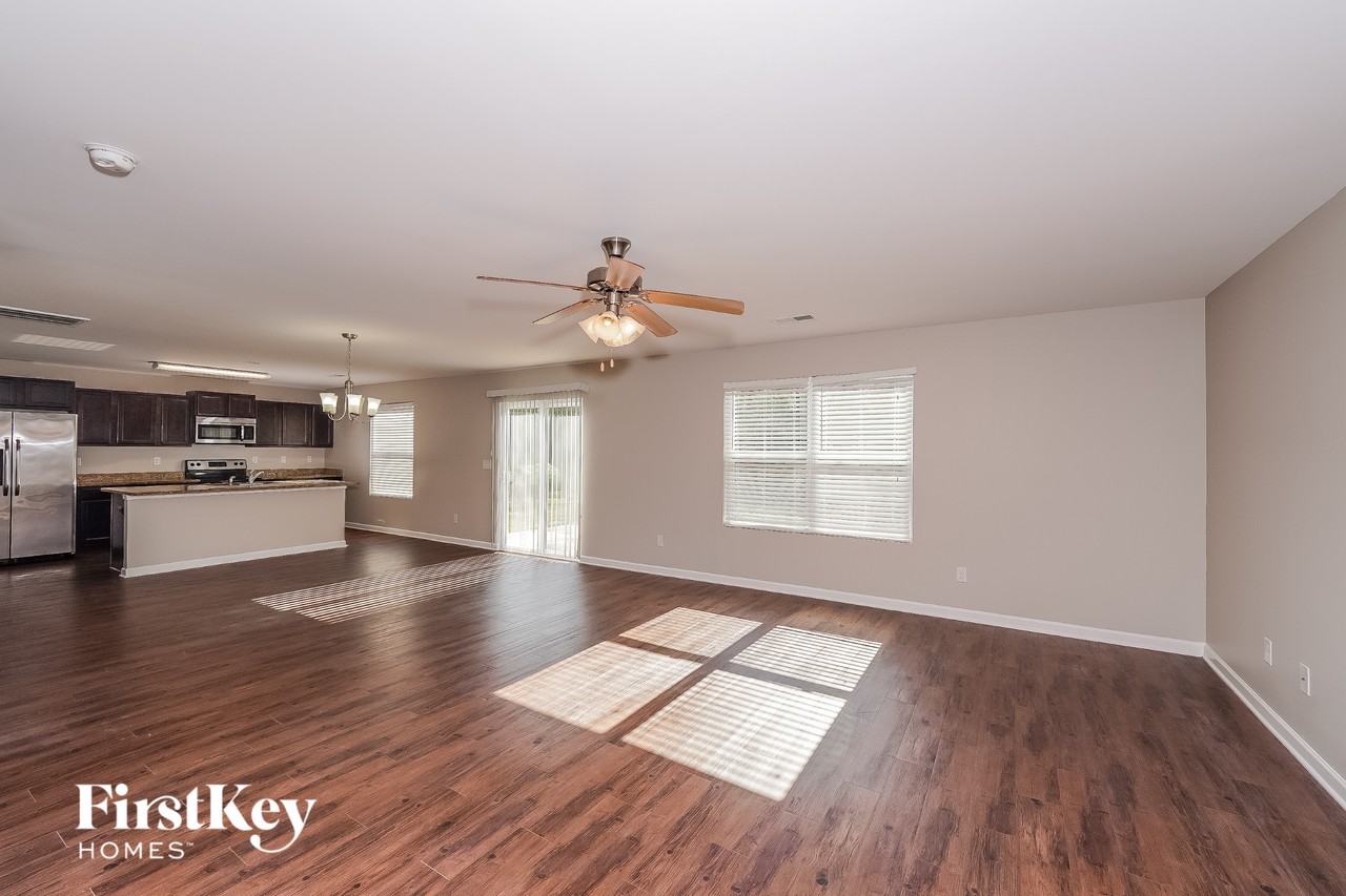 4642 Deer Foot Path - Photo 3 of 15