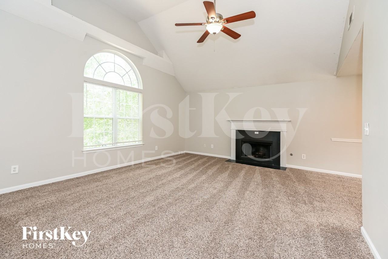402 Legend Creek Pt - Photo 6 of 16