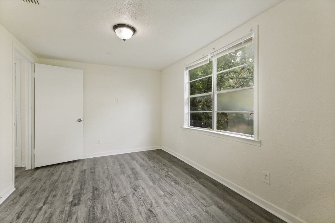 5529 Diaz Ave #1 - Photo 3 of 12