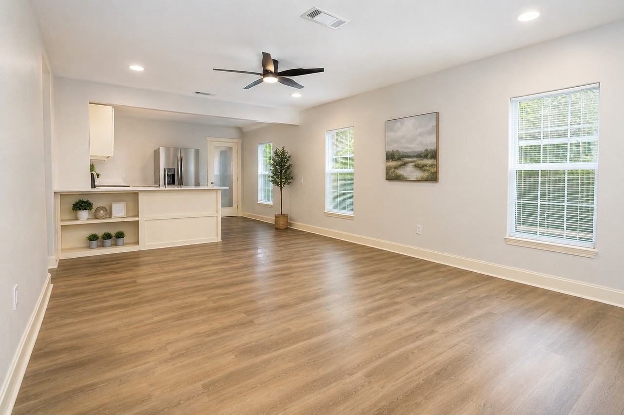 1011 N Valderas Texas #1 - Photo 4 of 11