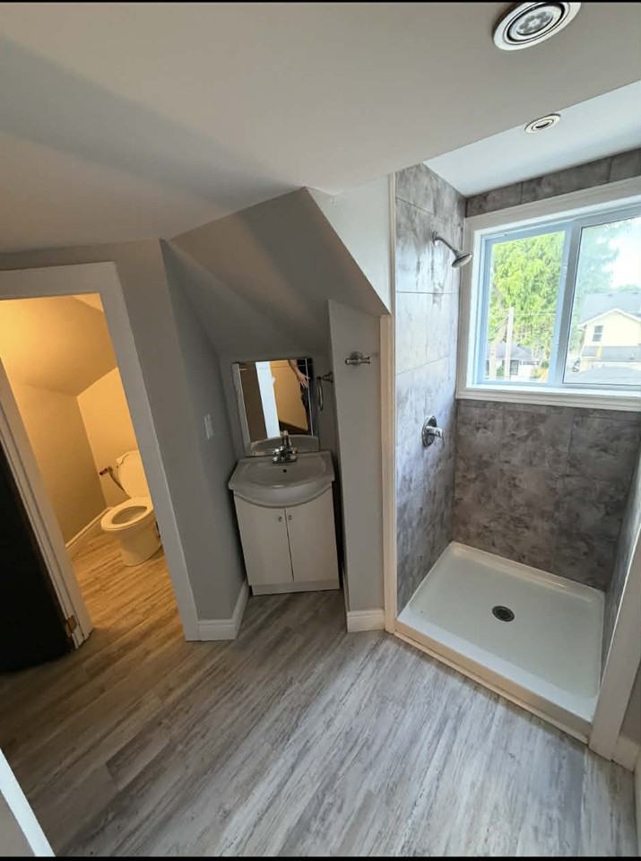 1112 Dougall Ave #1112-3 - Photo 3 of 10
