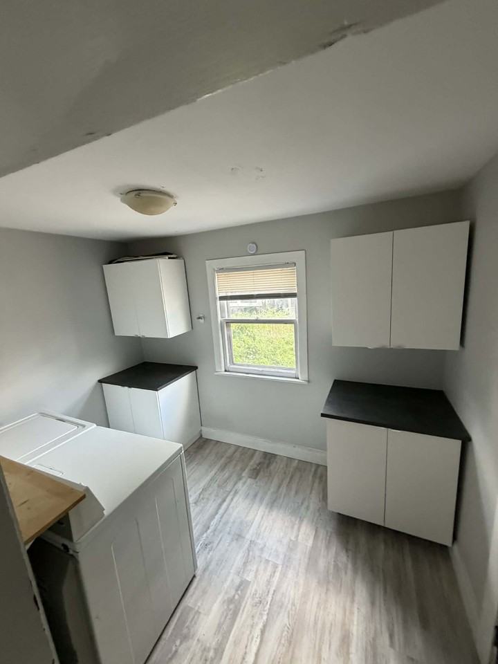 1112 Dougall Ave #1112-3 - Photo 7 of 10