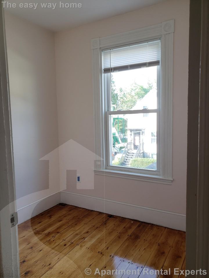 16 Marcella St - Photo 3 of 30