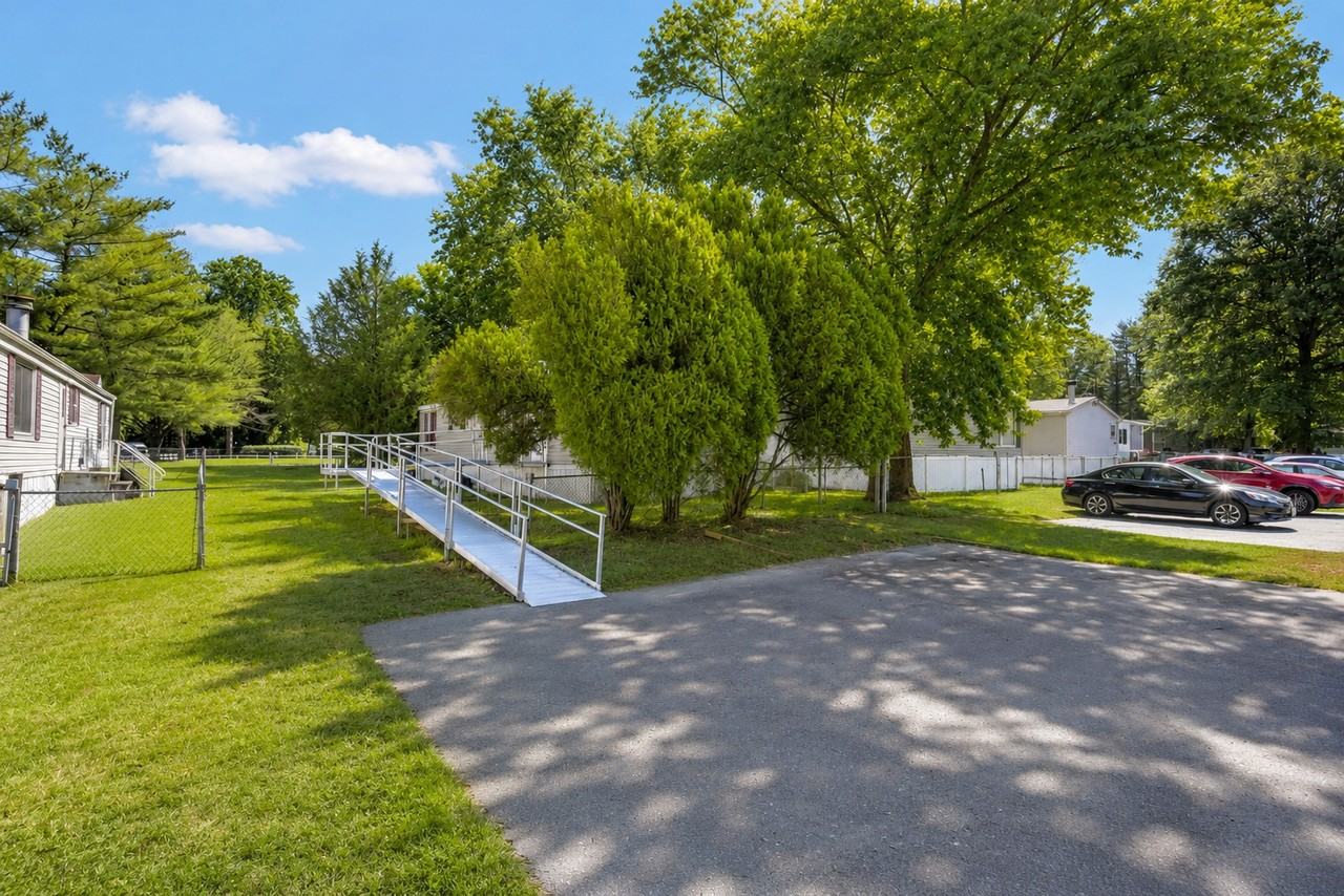 996 Margarita St - Photo 6 of 26
