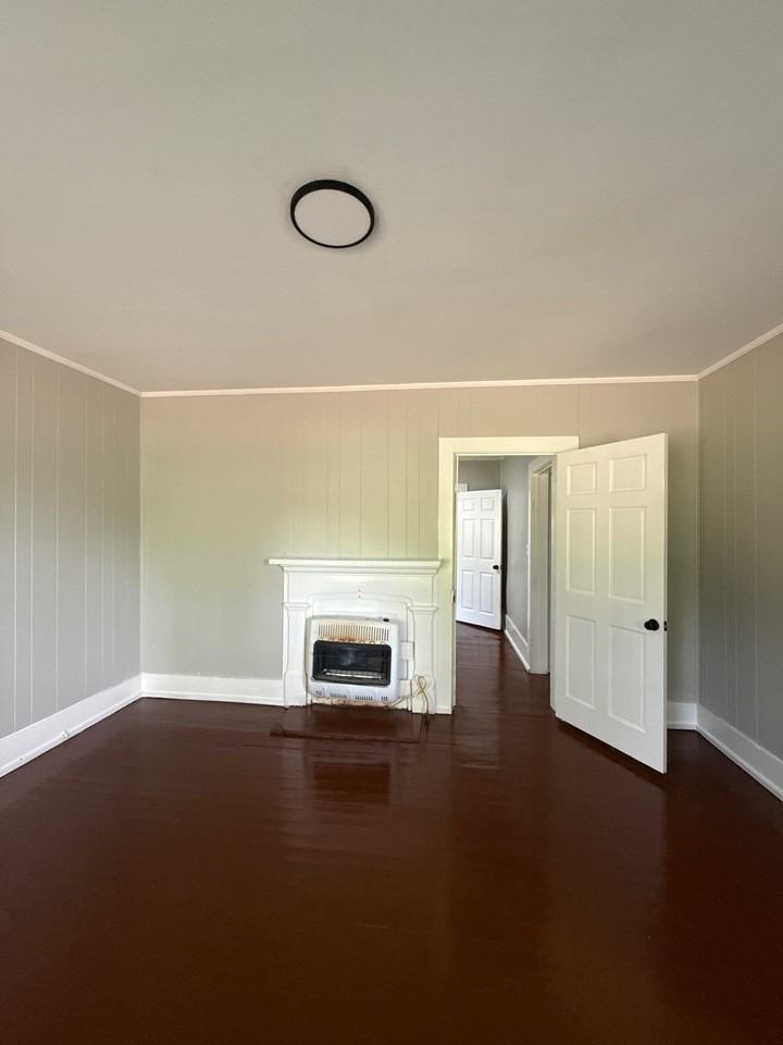 535 N College St #A - Photo 6 of 13