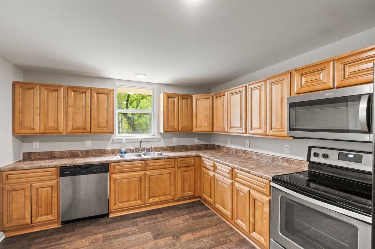 3302 Possum Trot Rd #1 - Photo 3 of 50
