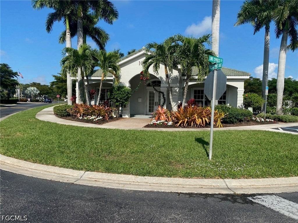 8240 Pacific Beach Dr - Photo 2 of 28