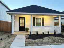 featured image of 16528 Jasmine Marie Pl