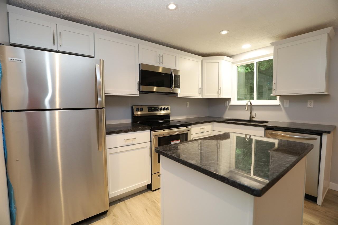 1232 E Henry Clay Ave - Photo 4 of 31