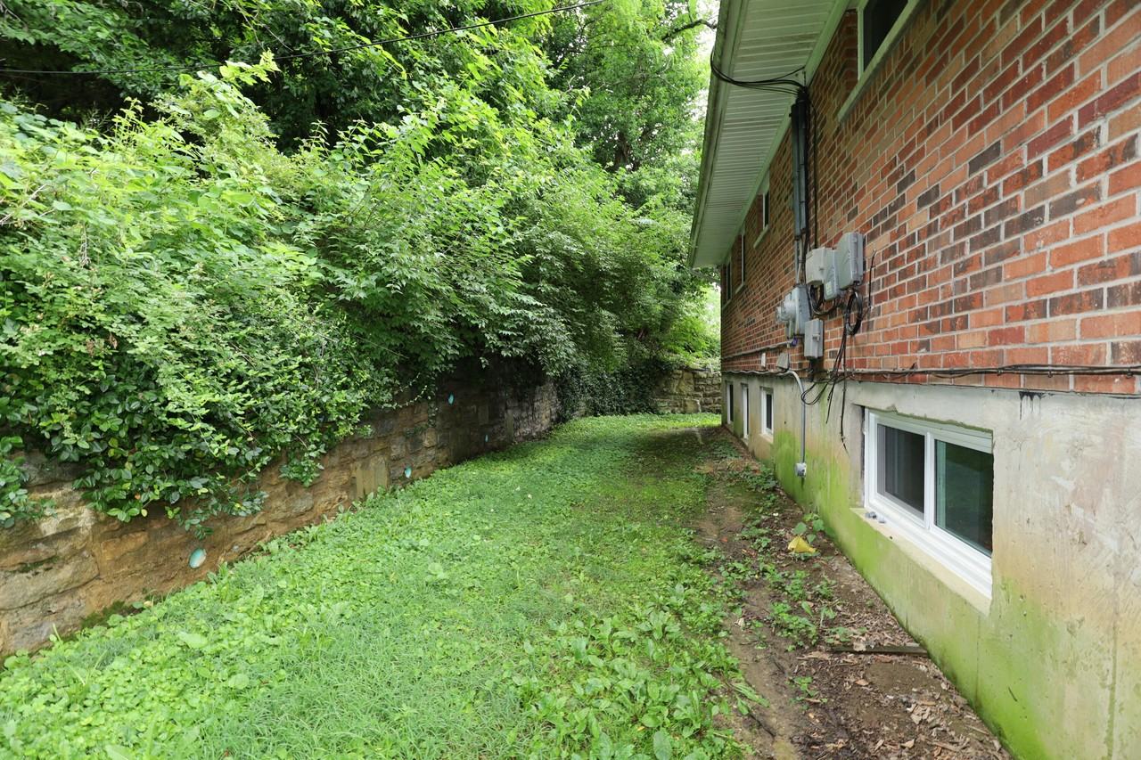 1232 E Henry Clay Ave - Photo 6 of 31