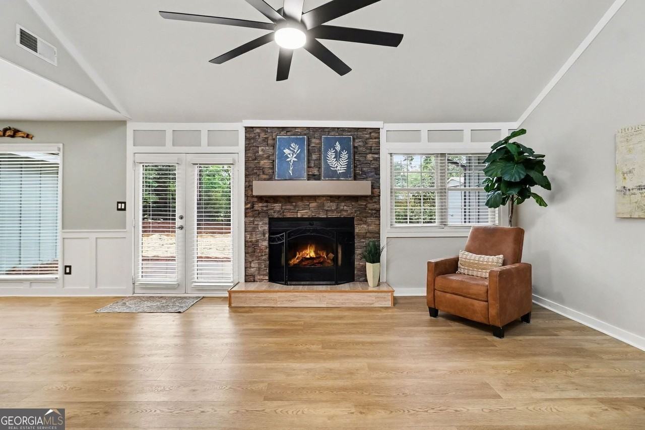 210 Fireside Way - Photo 6 of 25