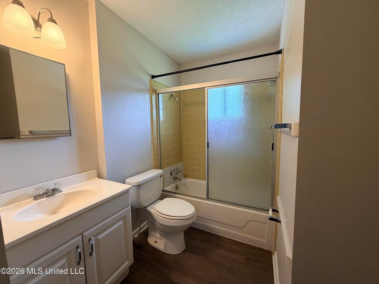 2206 33rd Ave - Photo 6 of 6