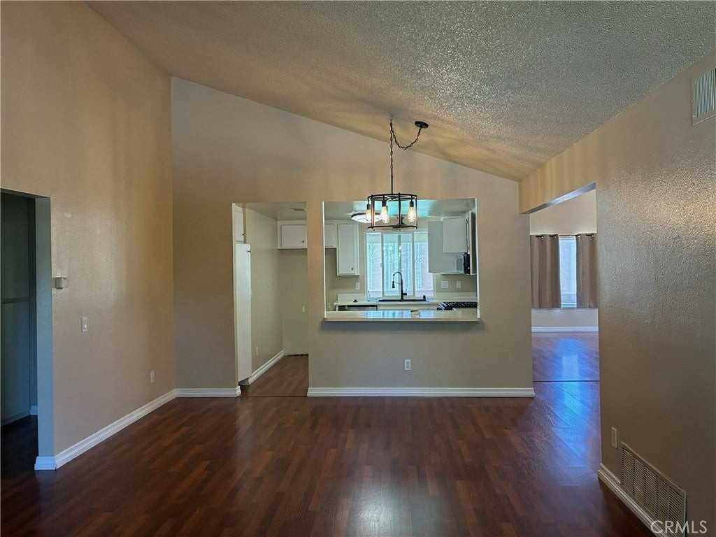 1120 Athena Ct - Photo 2 of 13