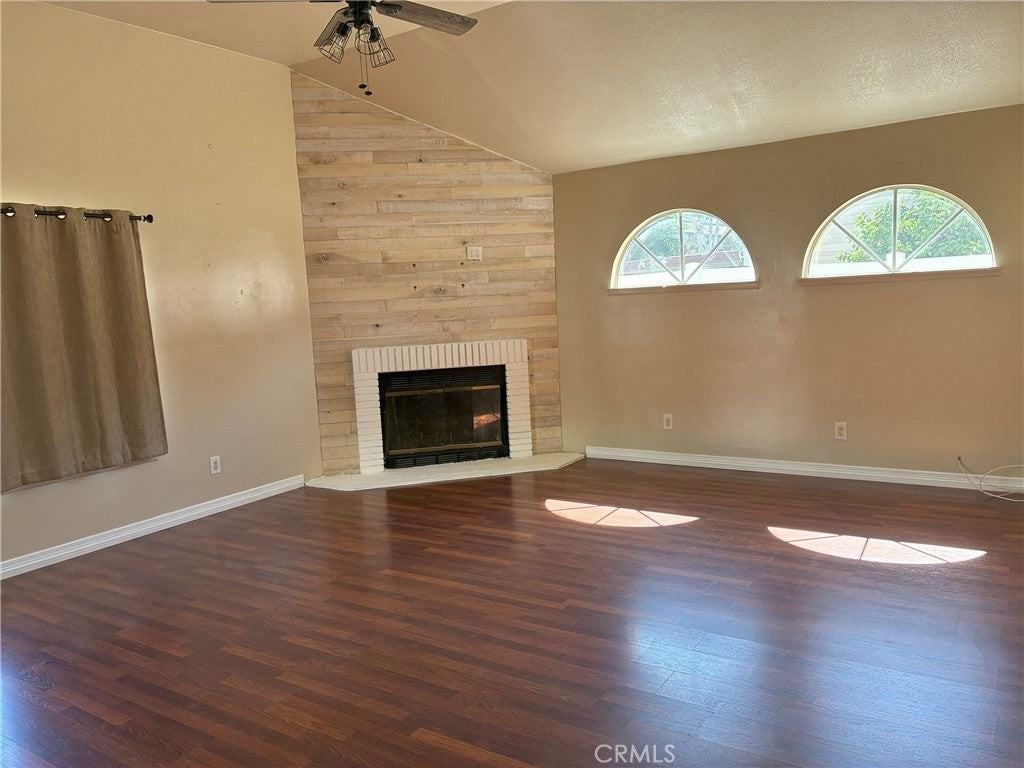 1120 Athena Ct - Photo 6 of 13