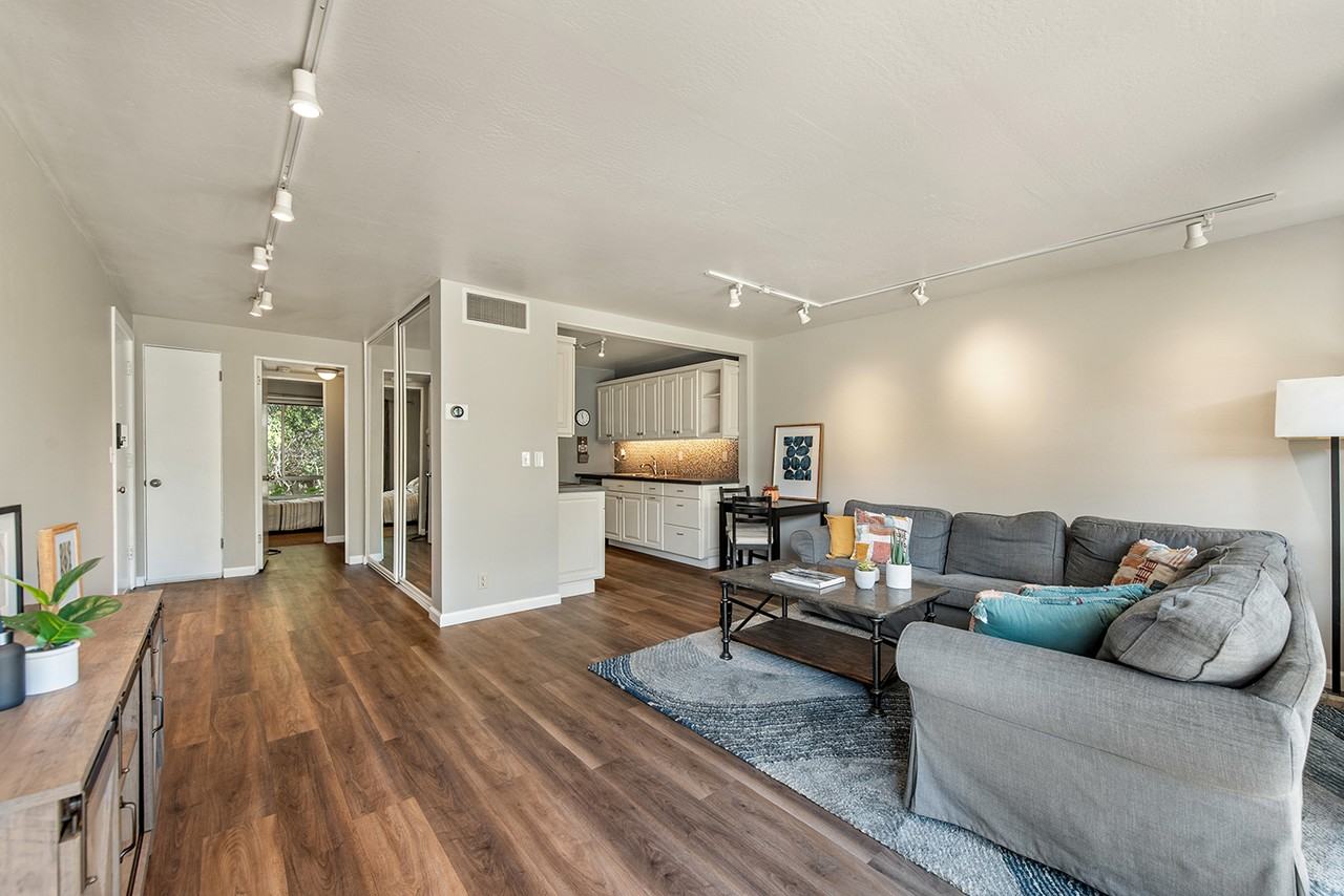 954 Lea Dr #1 - Photo 3 of 20