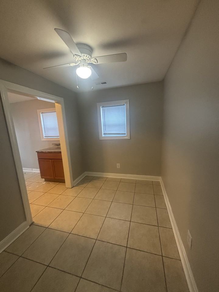 3665 Parthenia Ave #1 - Photo 5 of 11
