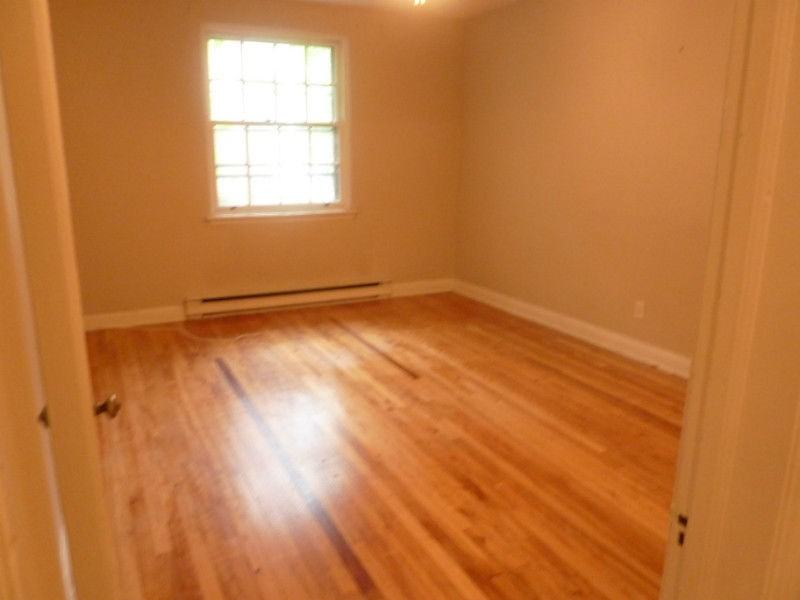 5520 Avenue Avonmore - Photo 2 of 10